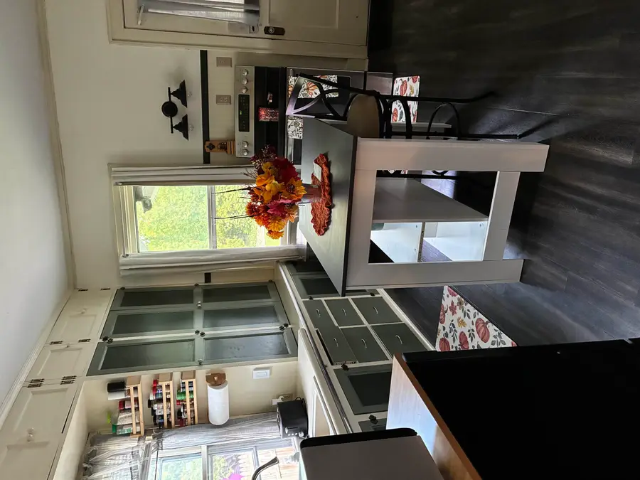 230 E Irving Avenue, Oshkosh, WI 54901 - #3