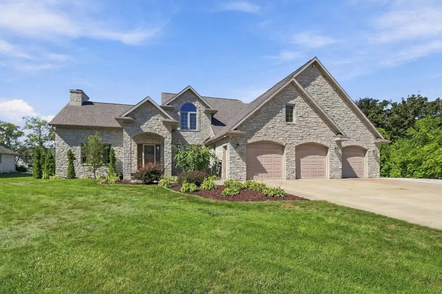 5044 Redbud Court, Green Bay, WI 54311 - #2