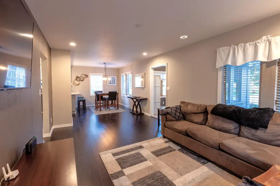605 Chestnut Street, Neenah, WI 54956 - #3