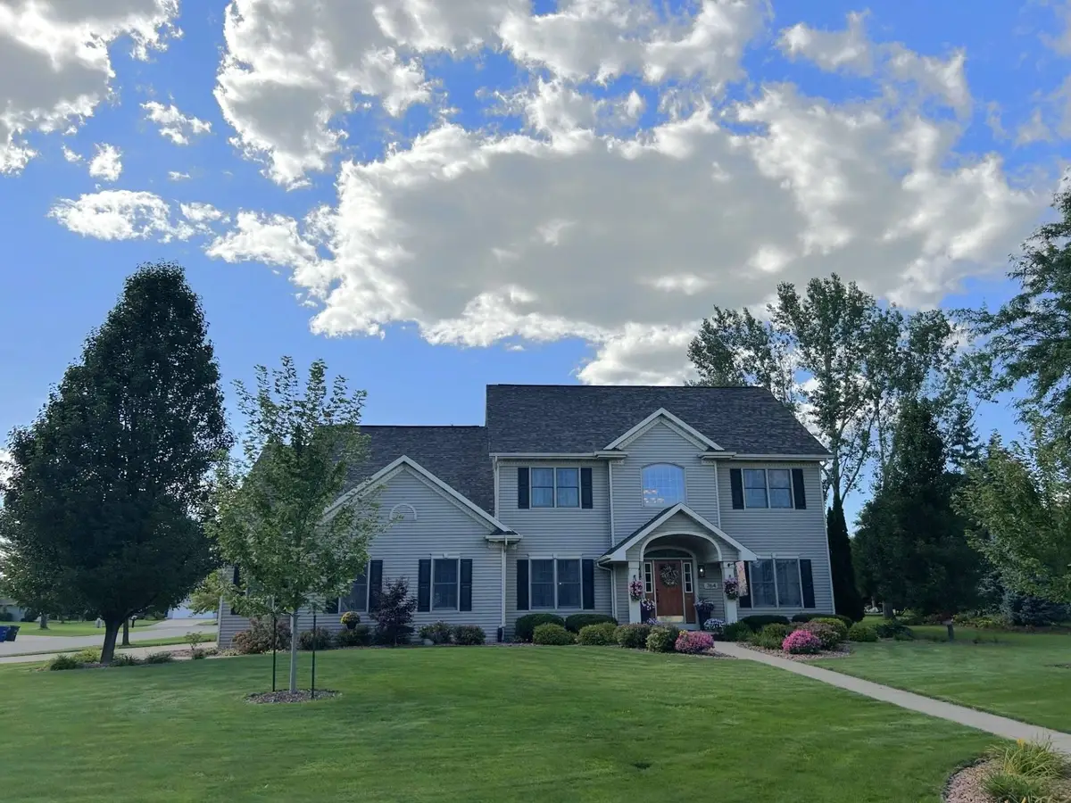 764 Saddlebrook Court, Neenah, WI 54956 - #1