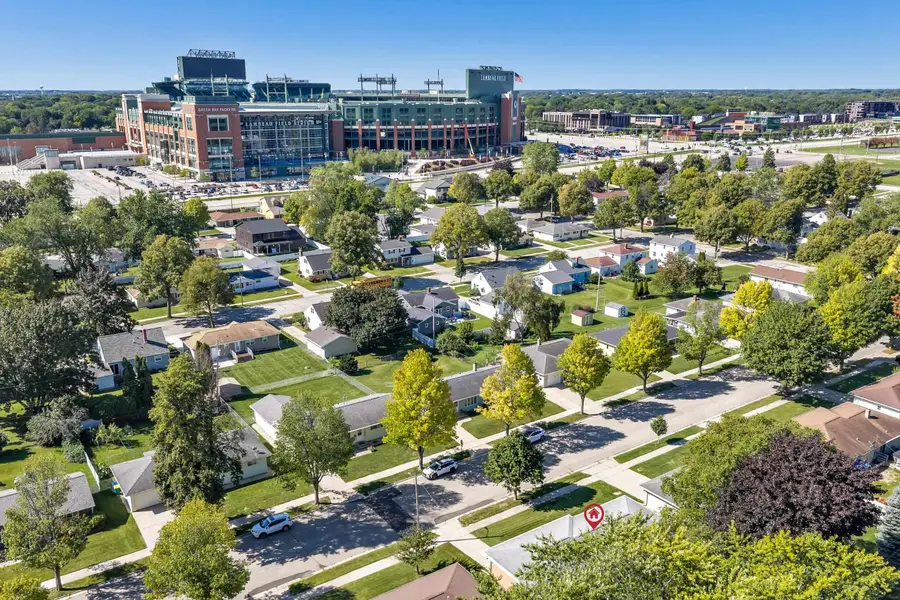 1198 Kenwood Street, Green Bay, WI 54304-3843 - #2