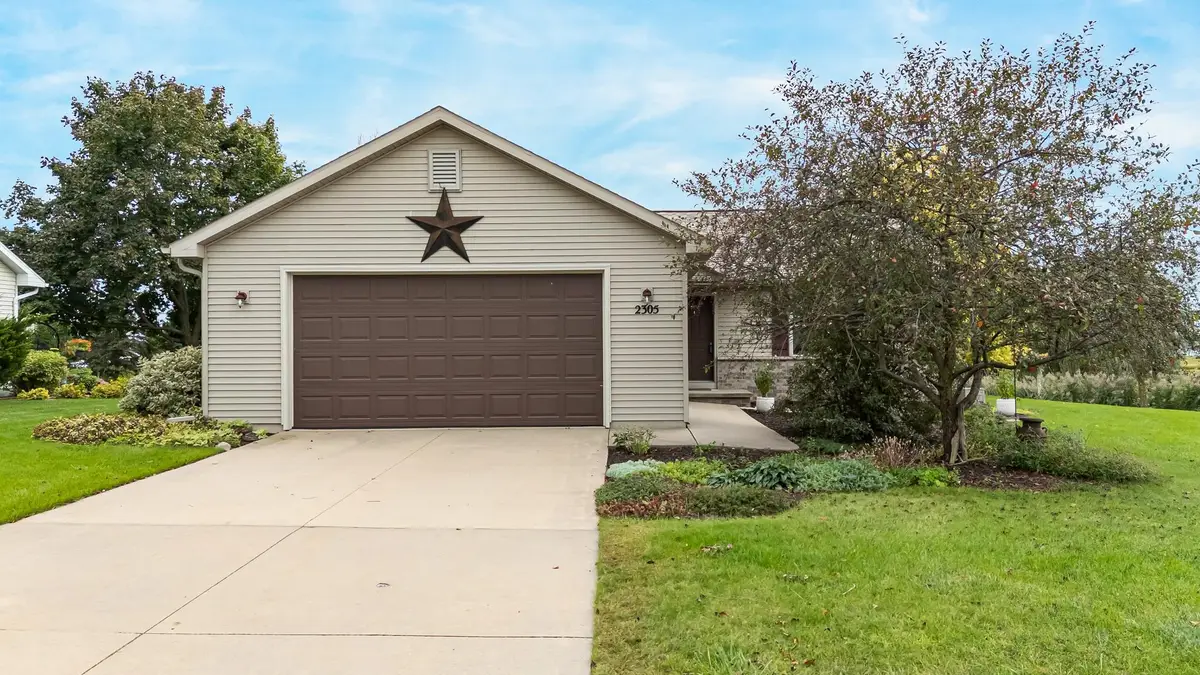 2305 Hearthstone Drive, Kaukauna, WI 54130 - #1