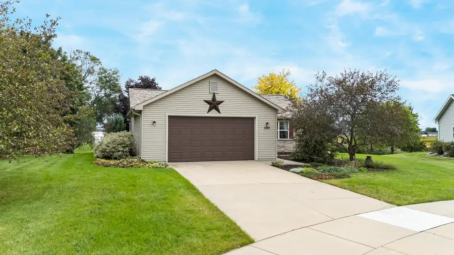 2305 Hearthstone Drive, Kaukauna, WI 54130 - #3