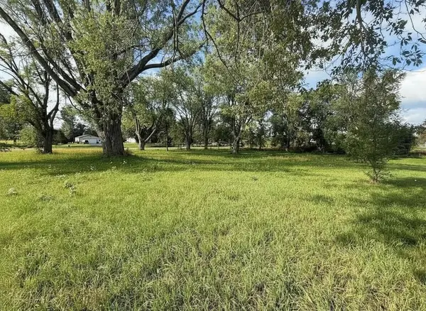 W1704 Mile Drive, PULASKI, WI 54162-7548
