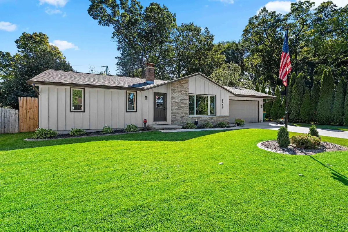 1241 Delray Drive, Green Bay, WI 54304-1446 - #1