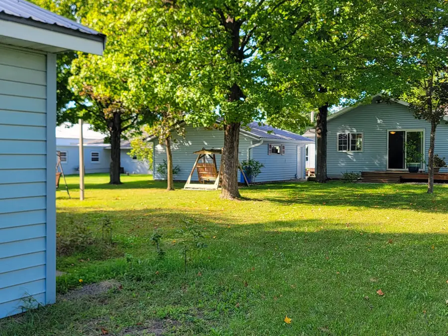 301 W Howard Street, Manawa, WI 54949-9202 - #3