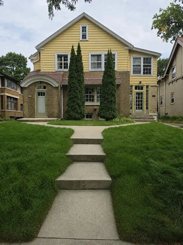 2928 N Downer Avenue, MILWAUKEE, WI 53211