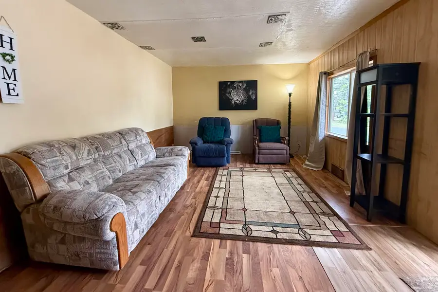 607 Cushman Street, Marinette, WI 54143 - #2