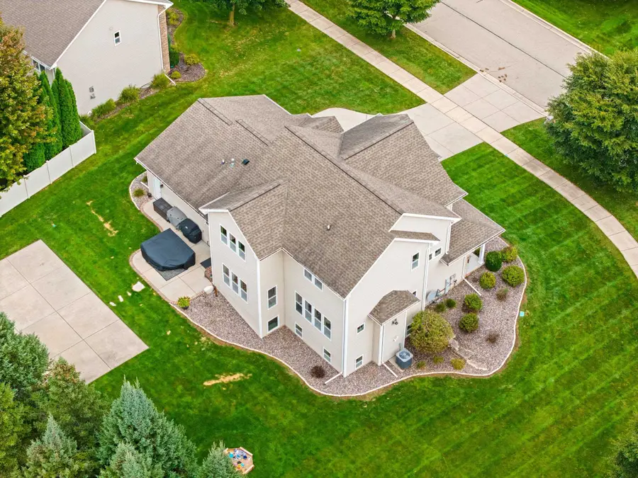3562 Abbey Court, Green Bay, WI 54313-7471 - #3