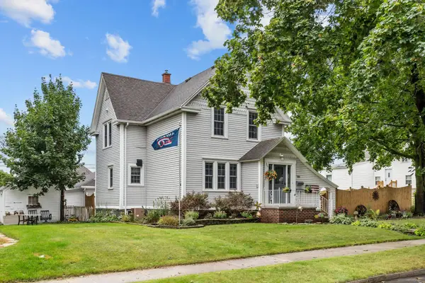 909 N 14th Street, MANITOWOC, WI 54220-3232