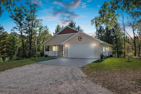 W5873 S Oak Park Circle, SHAWANO, WI 54166