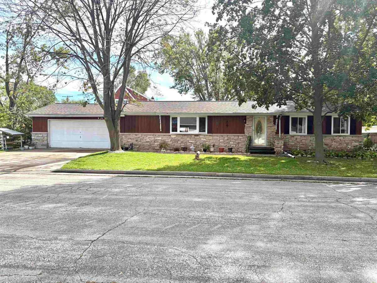 241 Butte Des Morts Drive, Menasha, WI 54952-2215 - #1