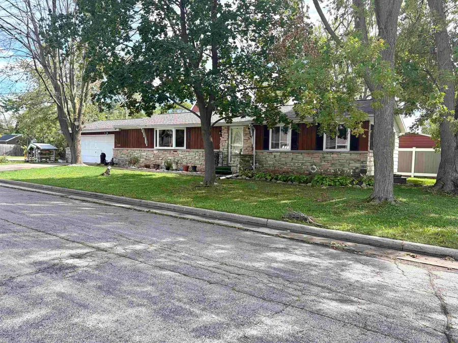 241 Butte Des Morts Drive, Menasha, WI 54952-2215 - #2