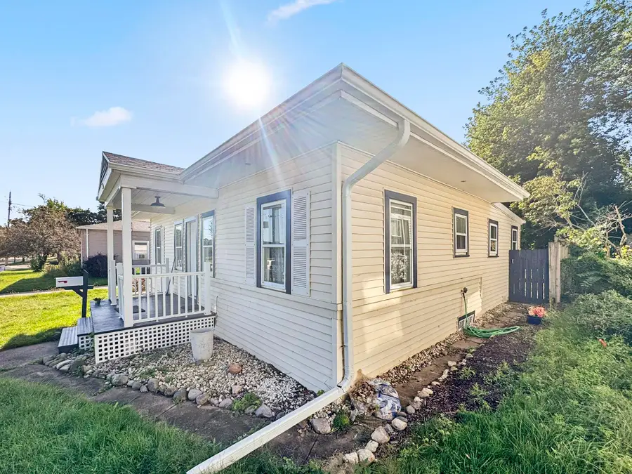 109 E 1st Street, Kimberly, WI 54136 - #3