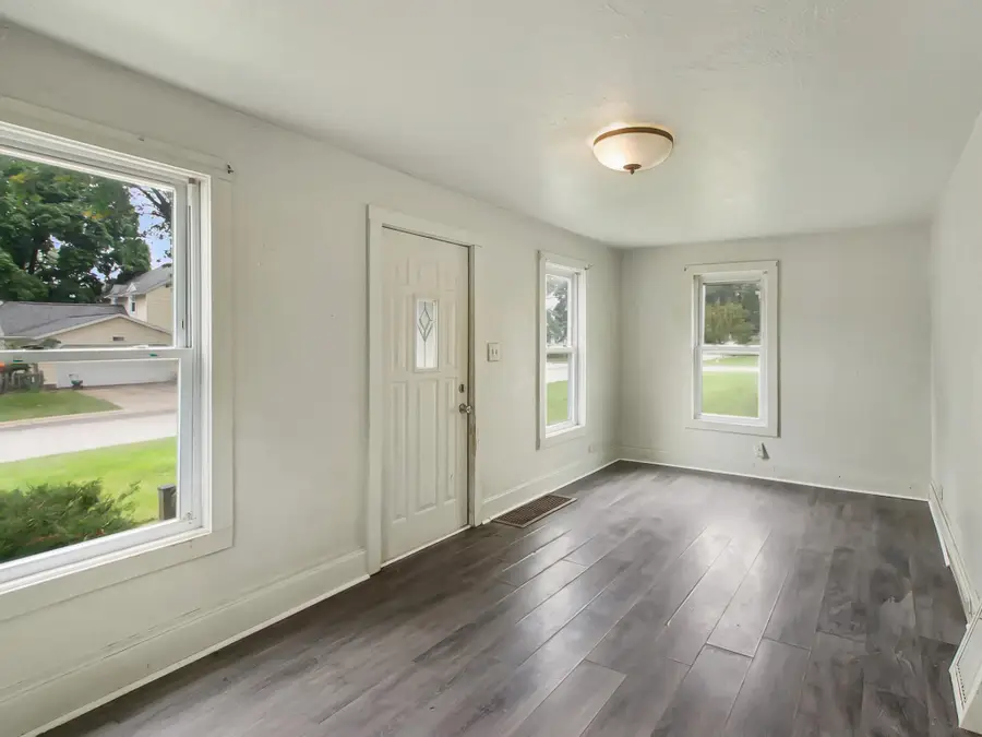 1405 S Van Buren Street, Green Bay, WI 54301 - #2