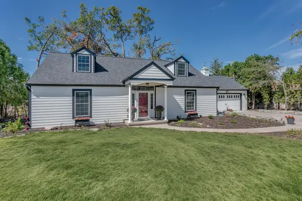 1701 S Hillcrest Drive, APPLETON, WI 54914