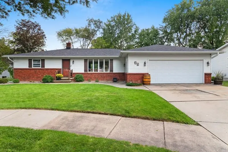 25 St Charles Place, Little Chute, WI 54140 - #3