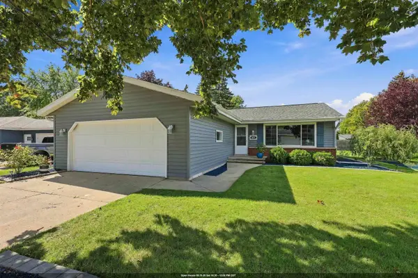1621 N Blossom Drive, APPLETON, WI 54914