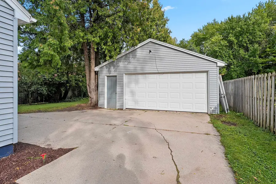 822 Ardennes Street, Green Bay, WI 54303 - #2