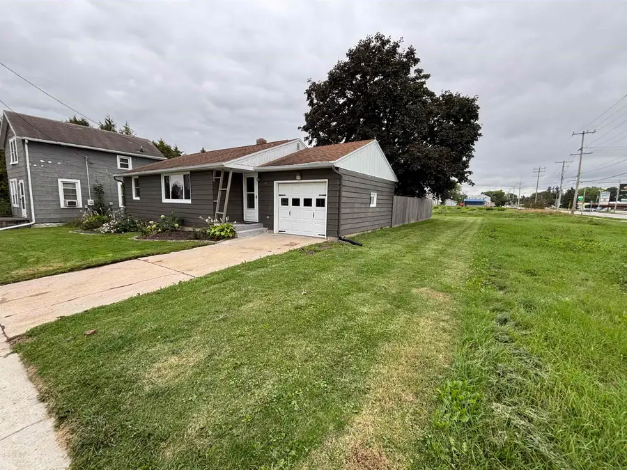 729 W Cedar Street, Hilbert, WI 54129 - #2