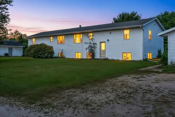 N1565 Lyman Road, WAUPACA, WI 54981-4400