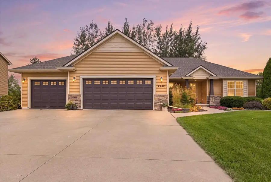 N2288 Hillandale Drive, Greenville, WI 54942-0000 - #2