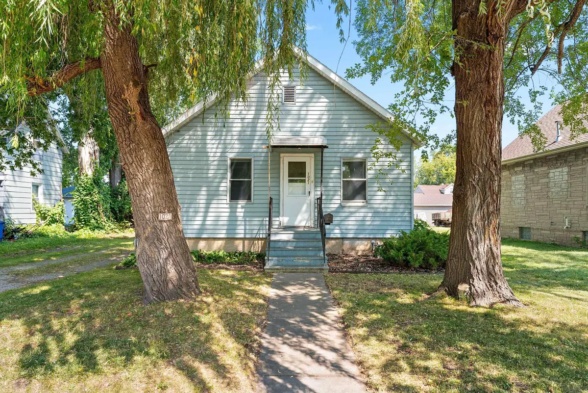 1021 Klaus Street, Green Bay, WI 54302 - #1
