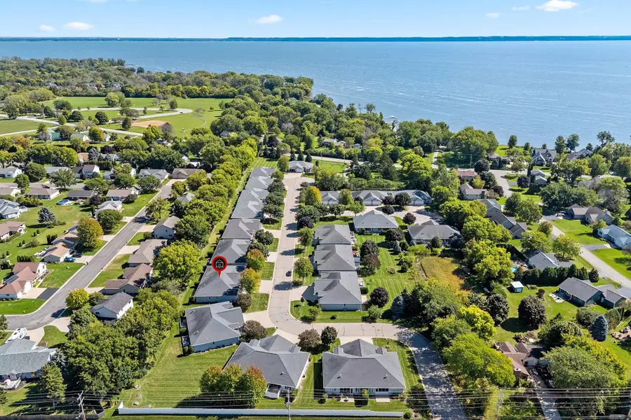 112 Regent Place, Neenah, WI 54956-5077 - #2