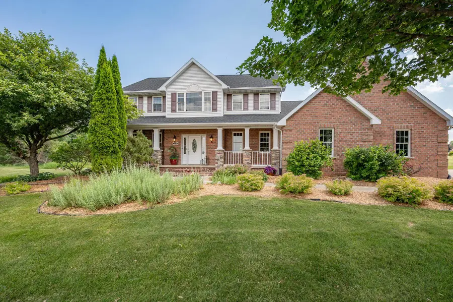2756 Amethyst Court, Green Bay, WI 54311 - #2