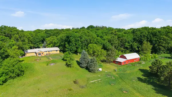 N3660 9th Avenue, HANCOCK, WI 54943