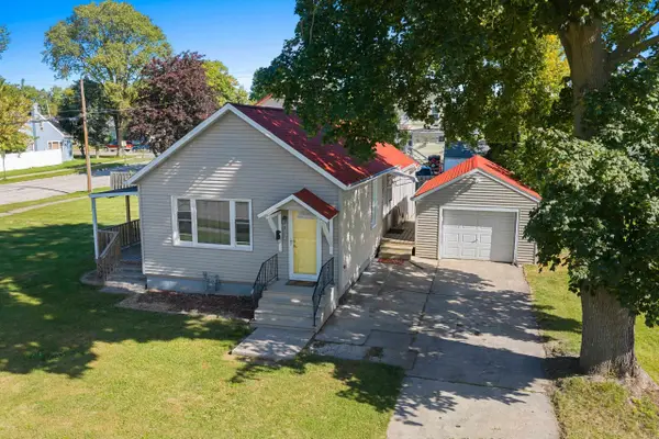 1571 Charles Street, GREEN BAY, WI 54302
