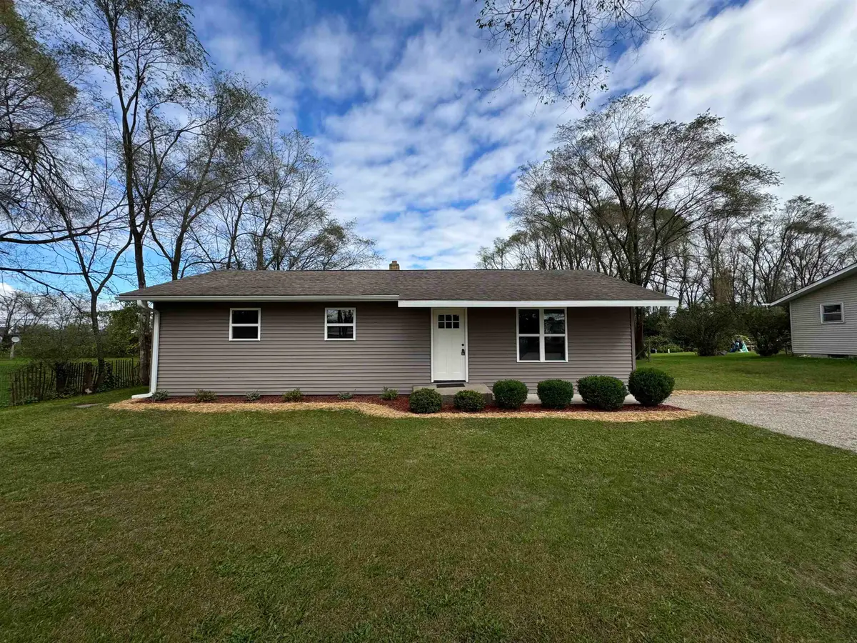 N3080 Lawson Drive, Waupaca, WI 54981 - #1