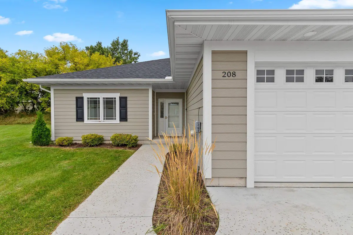 208 Mallard Way, Marinette, WI 54143 - #1