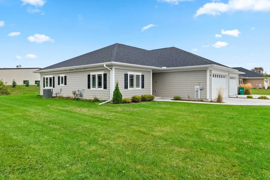 208 Mallard Way, Marinette, WI 54143 - #3