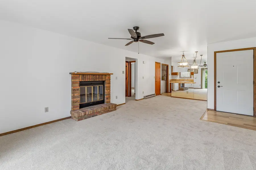 1737 Maricopa Drive #C, Oshkosh, WI 54904 - #3