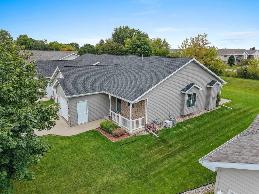 N1226 Redwing Drive, Greenville, WI 54942-8746 - #3