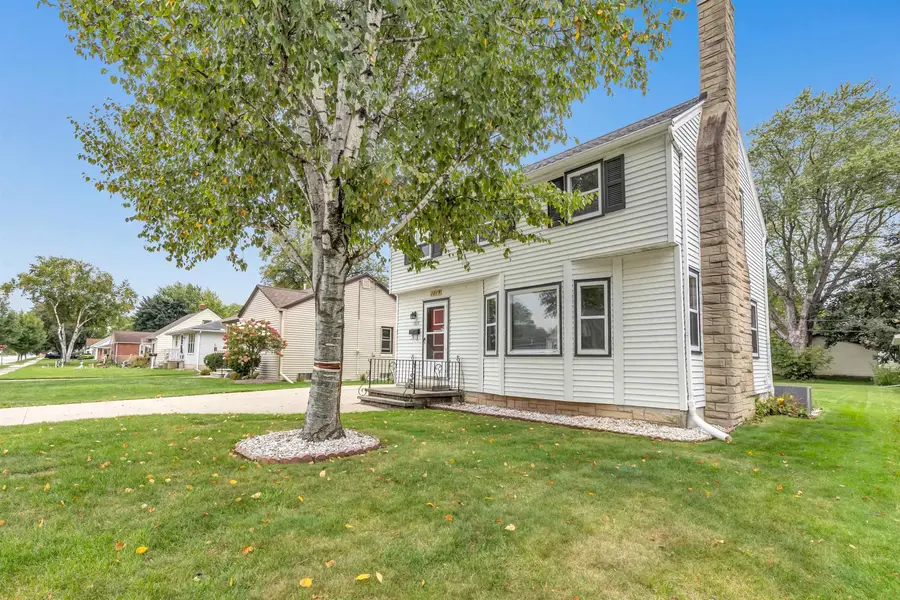 1019 Marshall Avenue, Green Bay, WI 54303-4219 - #2
