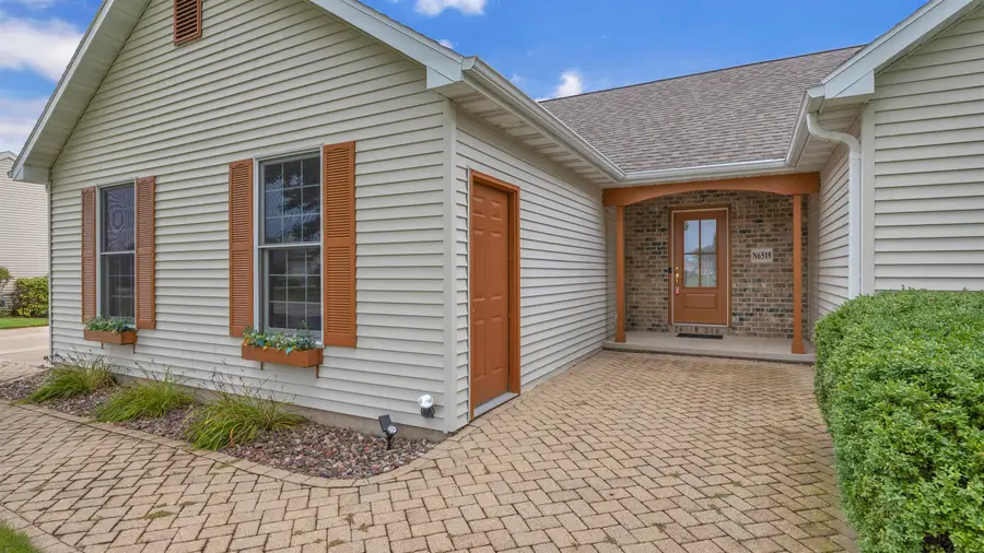 N6519 Canterbury Lane, Fond Du Lac, WI 54937 - #3