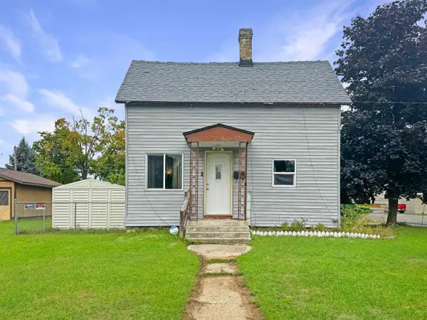 2100 14th Avenue, MENOMINEE, MI 49858