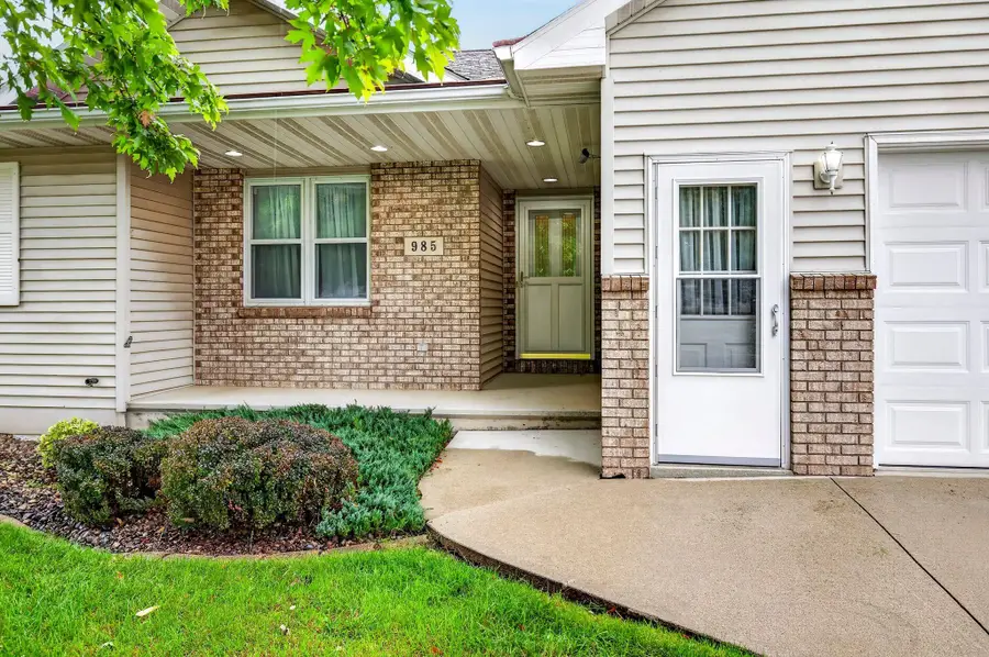 985 Springs Road, Fond Du Lac, WI 54935 - #2