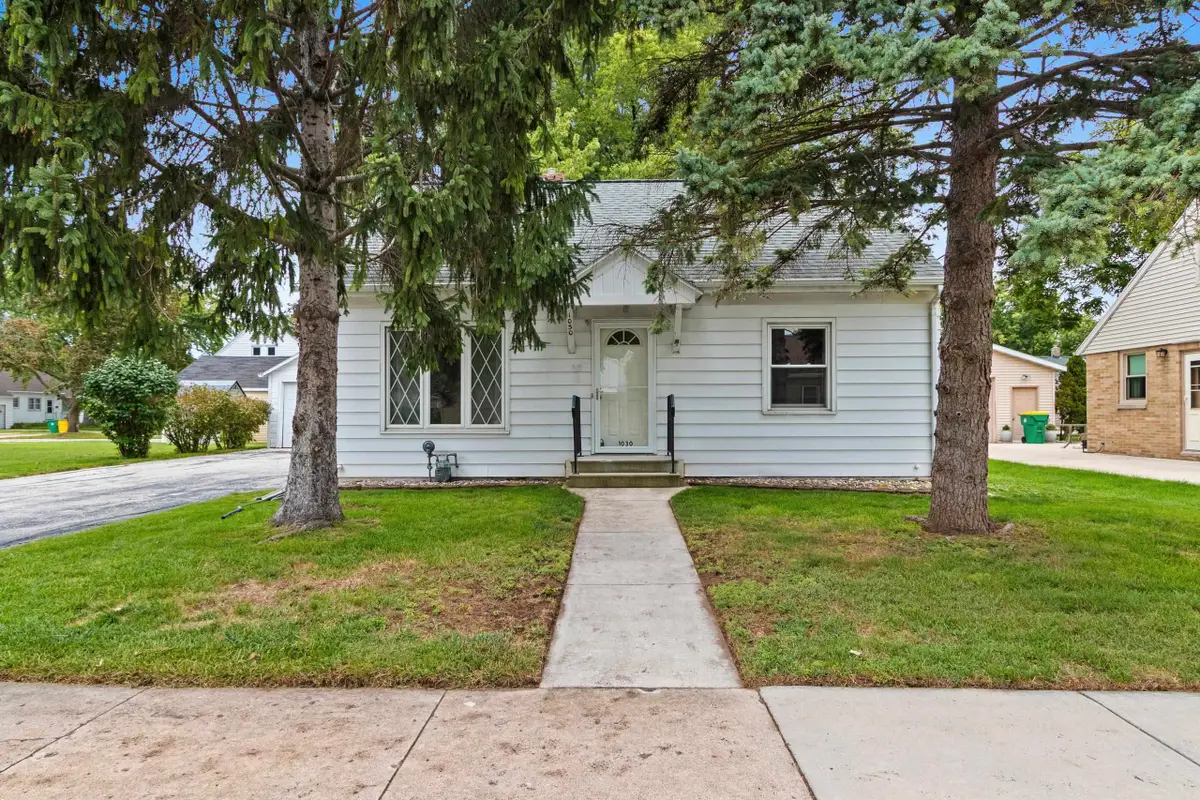 1030 Hickory Hill Drive, Green Bay, WI 54304 - #1