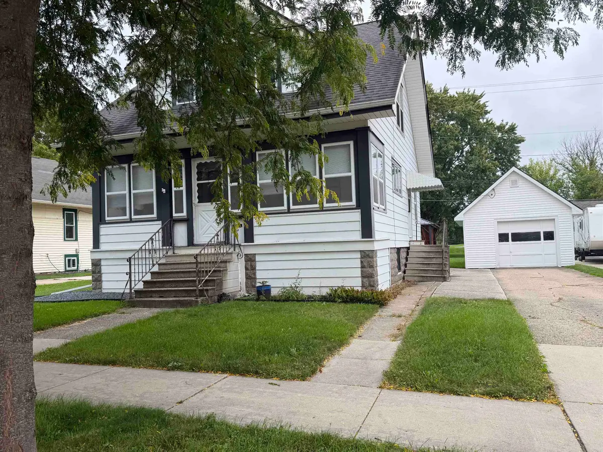 46 15th Street, Fond Du Lac, WI 54935 - #1