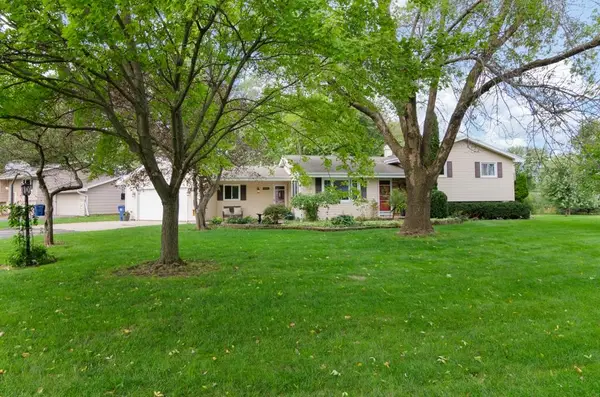 600 Harvard Drive, NEENAH, WI 54956-3512