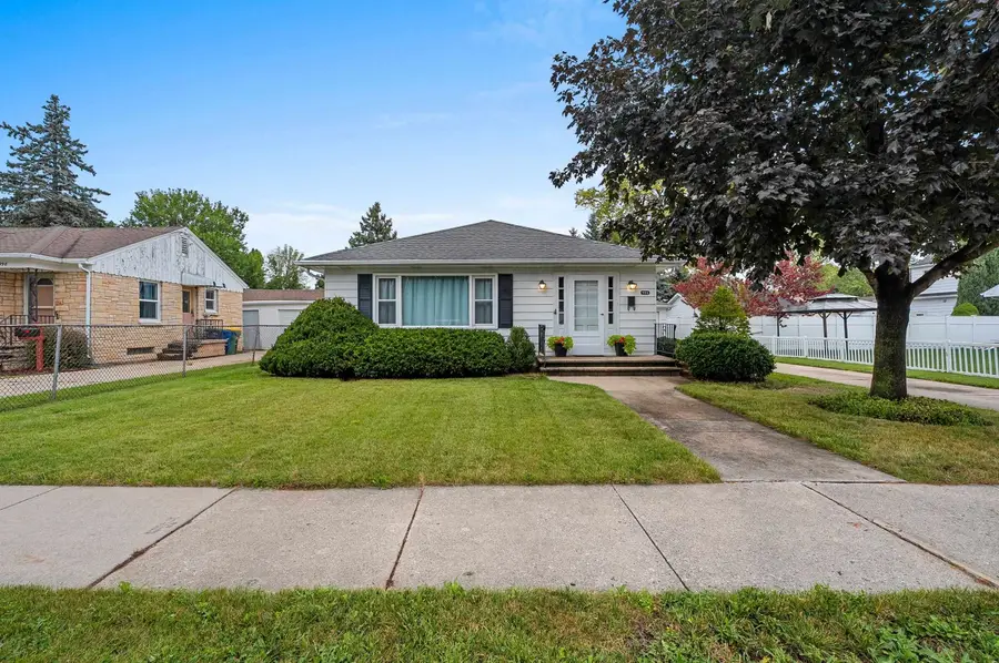 994 Roscoe Street, Green Bay, WI 54304-3469 - #2