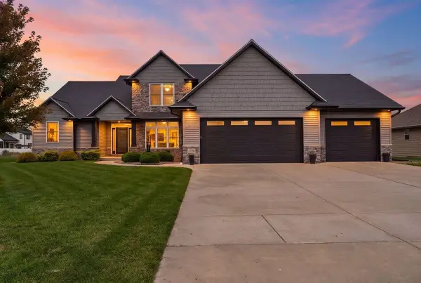 1774 Applewood Drive, DE PERE, WI 54115-7308
