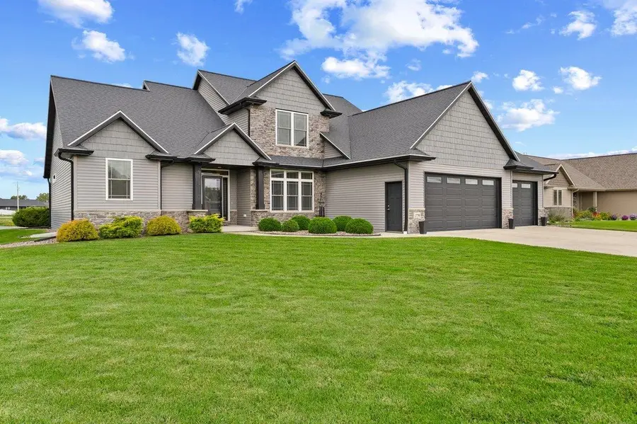 1774 Applewood Drive, De Pere, WI 54115-7308 - #3