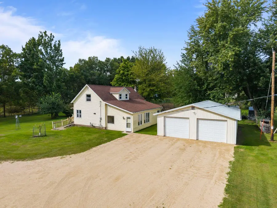 229 W Berlin Street, Neshkoro, WI 54960 - #3