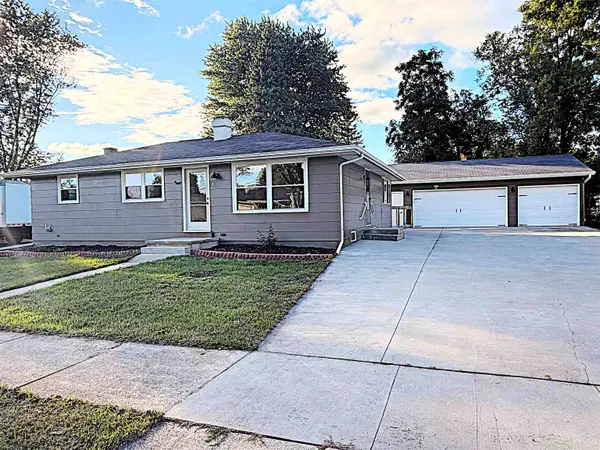 631 Idlewild Street, KAUKAUNA, WI 54130