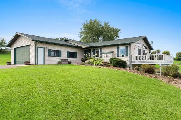 5275 Rushford Avenue, OMRO, WI 54963