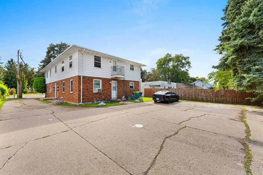 1635 Deckner Avenue, Green Bay, WI 54313 - #2